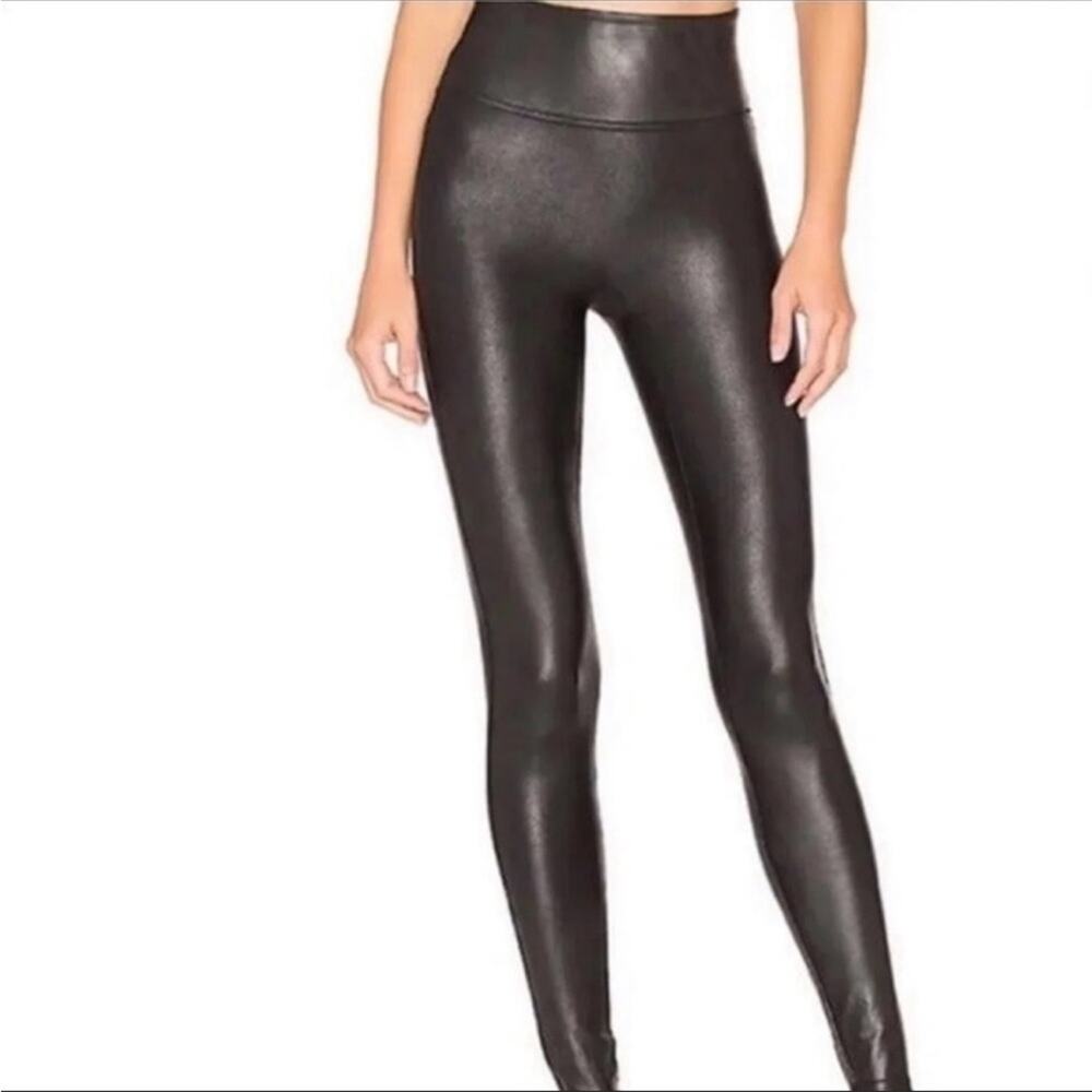 Spanx Black Faux Leather Smooth Mid Rise Leggings Size M